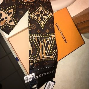 Louis Vuitton Animal Print Bandeau Scarf